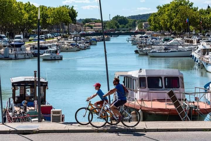 Location Gite En Provence Beaucaire  Exterior photo